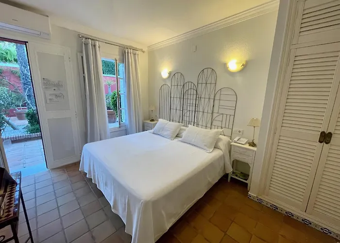 Hotel La Pena Tarifa